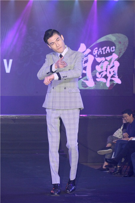 导演颜正国与18位演员首曝光《角头2》电影演员发布会