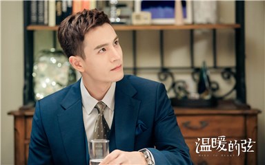 经超饰演的朱临路