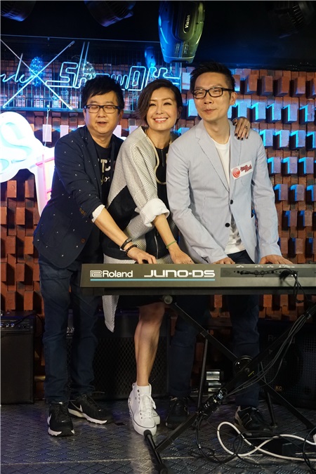 伍咏薇主持节目《伍姑娘真识食》录影