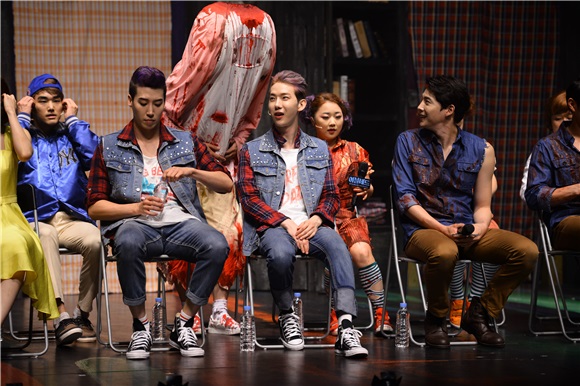 韩国音乐剧《EvilDead PressCall》举行演唱 主演赵权、姜东浩等出席