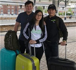 儿女英国急返港·张兆辉轰机票大涨价