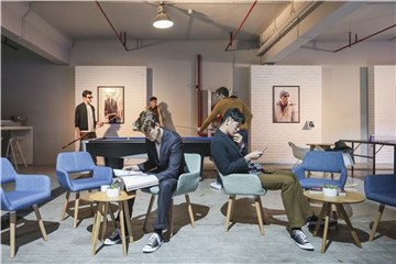模特场景展示图