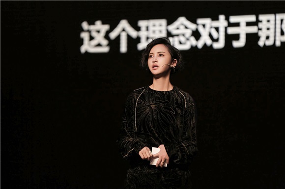 张歆艺受邀年度女性力量盛典 分享《二十二》幕后故事