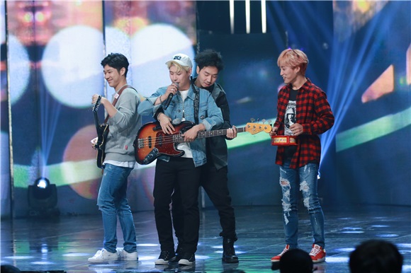 有线台MBC MUSIC《Show Champion》开唱 宋枝恩、宇宙少女等登台亮相