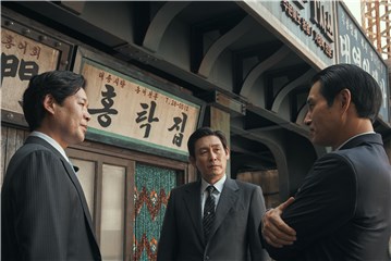 韩国电影《王者制造》超强实力派演员薛景求夺下百想影帝  直呼这次演出困难度超高