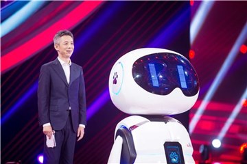 蒋昌建、”小度“齐卖萌