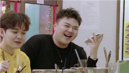 艾福杰尼笑晕了