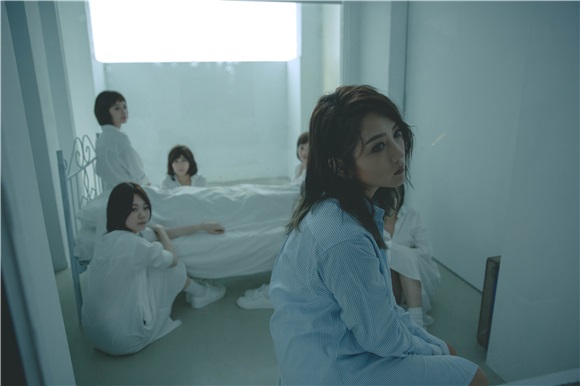 何洁治愈歌曲《给陌生女孩的歌》大获好评 温情MV上线动人心弦