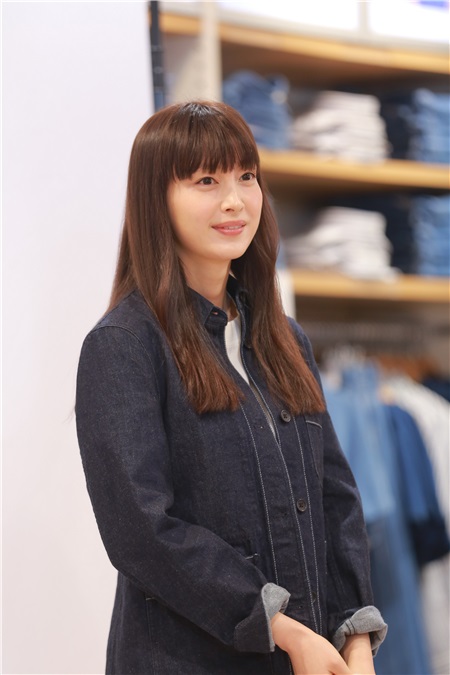 李奈映出席某品牌活动