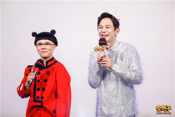 何炅亮相《金龟子》首映献回忆杀 小宝王一鸣惊喜现身演唱插曲