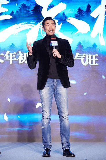 王千源《健忘村》发布会金句不断 放「忘忧」大招俘舒淇芳心
