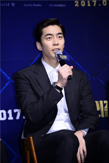 电影《监狱》举行制作报告会,导演罗贤 主演韩石圭、金来沅等出席