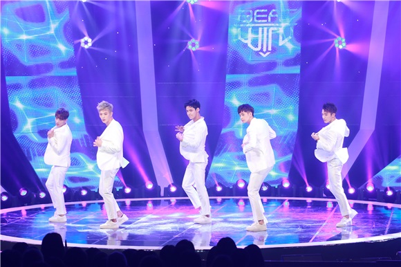 SBS音乐节目《THE SHOW》 SPICA、9MUSES A、I.O.I等带来精彩舞台