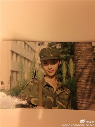 范爷其实很瘦！ 李晨po旧照闹女友