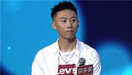 三号男嘉宾从小憧憬穿制服