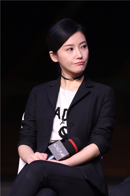 《记忆大师》主题曲发布会 迪玛希现场演绎「拿不走的记忆」