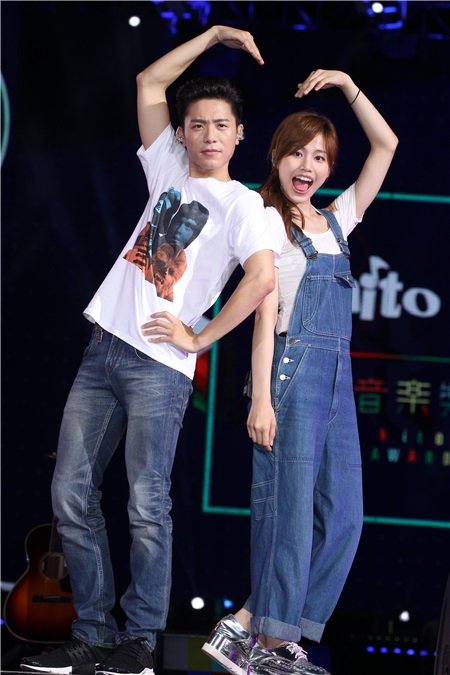 韦礼安、吴汶芳2016 hito流行音乐奖表演彩排