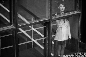 走出丧友伤痛 陈乔恩「十月你好，我挺好」愉快开工
