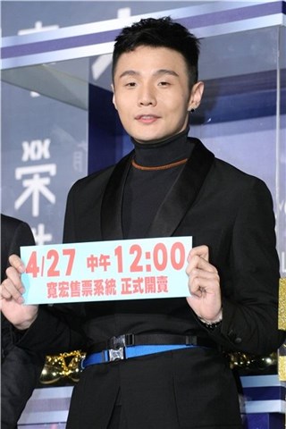 〈Yes台北现场〉李荣浩撇密婚传言 演唱会专心唱歌不跳舞