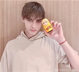 利路修俄罗斯土特产   俄罗斯套娃像极利老师