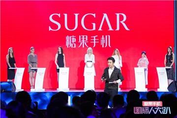图注:《奇葩说》实力选手艾力在发布会现场