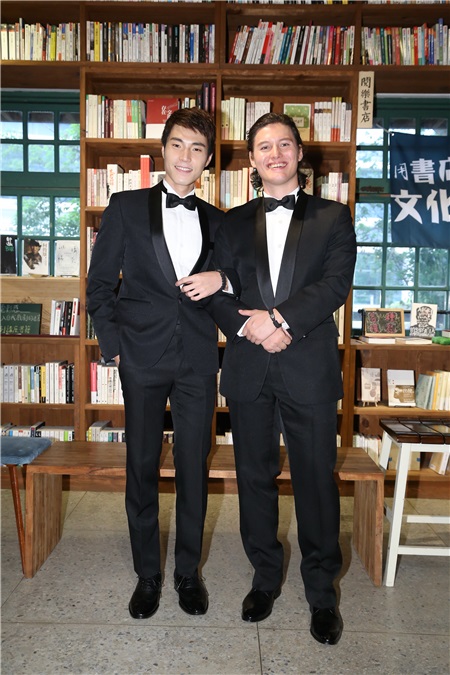 唐振刚、周厚安等录制《还是一家人》拍摄探班