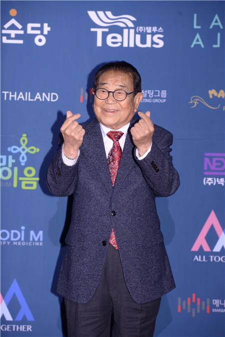 金宝城、金成洙等出席韩国All Together Asia Awards