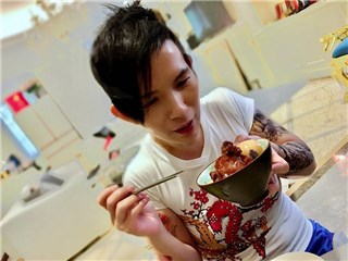 潘美辰