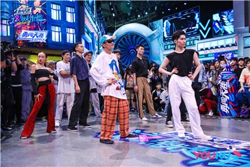 《这！就是街舞》第三季今晚开播即battle  队长大秀震撼炸街