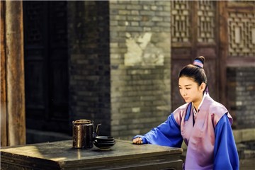 黄奕新剧上线  反串“小鲜肉版”许仙太撩人