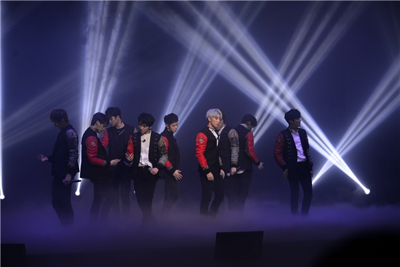 SF9举办回归ShowCase