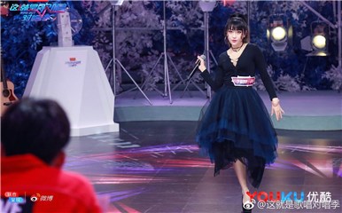 鬼马女歌手李明烨