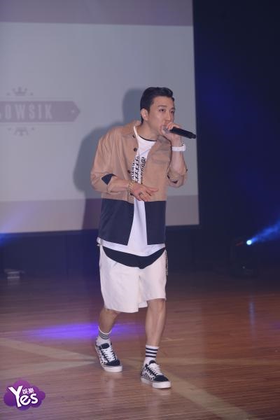 〈Yes 首尔现场〉饶舌歌手FLOWSIK举办SHOWCASE 劲歌热舞嗨翻全场