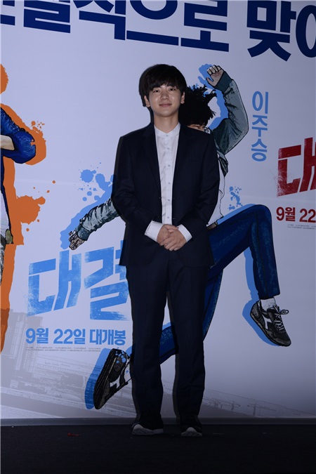 电影《对决》剧组举办媒体试映会 主演吴志昊、李柱胜等出席活动