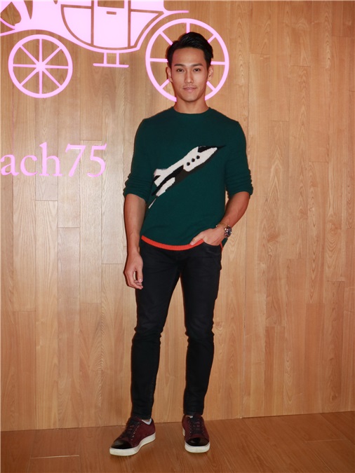 郑秀文、张智霖等出席「COACH 75周年限定店开幕礼」
