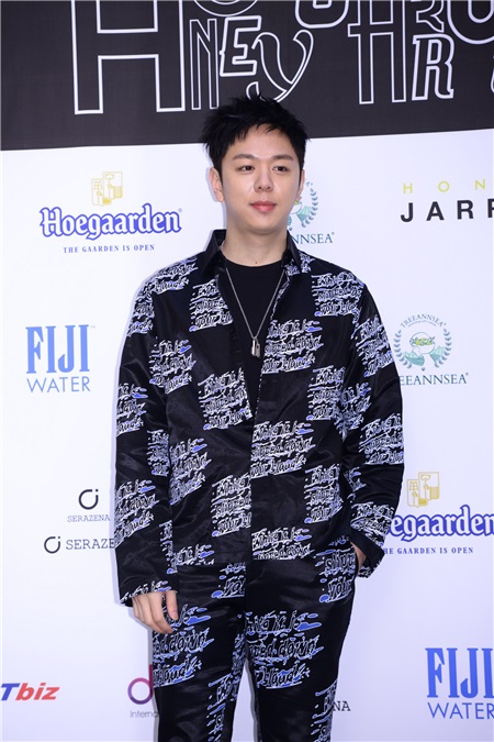 SISTAR孝琳-多顺、曹璐、李珠妍出席某品牌开业纪念活动