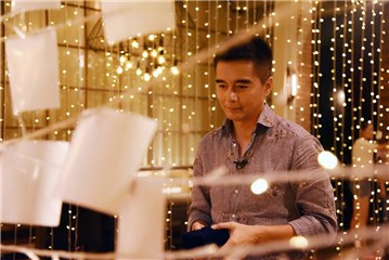 《但愿人长久》见证许亚军爱情惊喜 “达康书记”送上独家祝福