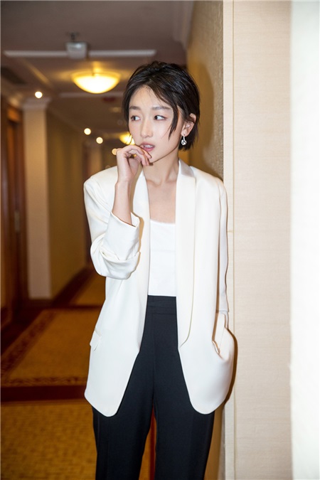 周冬雨再获最佳女演员:感谢一路上帮助我的人