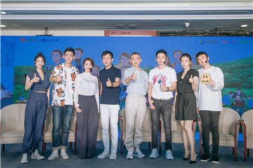 《幸福还会来敲门》定档8.12 聂远携郭家铭演绎难兄难弟