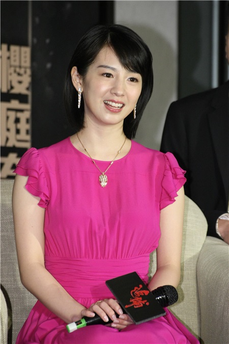 河智苑、吴宇森、樱庭奈奈美、吴飞霞等出席电影《追捕》记者会