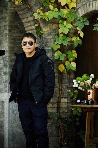 波司登携手电影导演贾樟柯，以舒适科技掀起户外新体验