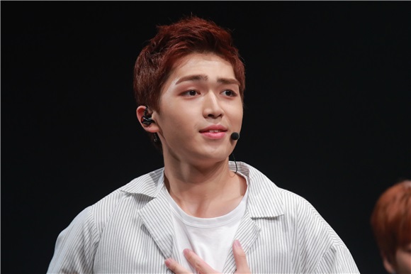 男团UP10TION在首尔江南区举行迷你专辑《Summer go!》Showcase