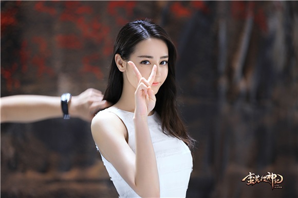 迪丽热巴穿越上古变身女娲嫦娥 还反串后羿给自己当恋人