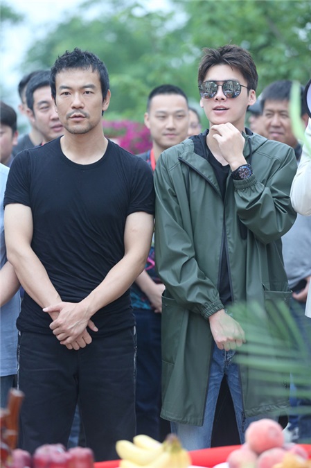 李易峰突破挑战烧脑大戏 搭档廖凡拼演技引期待