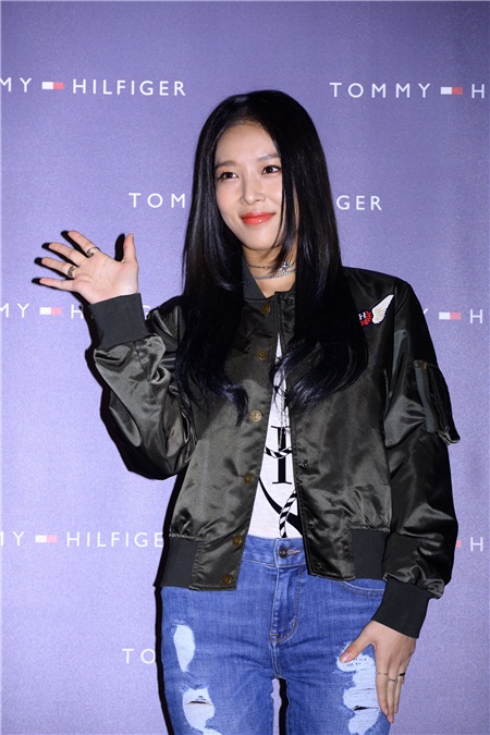 孙太英、婑斌、Yura、Vivian出席品牌活动