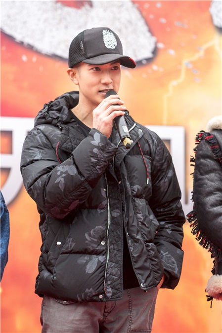 《武动乾坤》今日开机 杨洋释小龙吴尊悉数到场