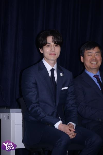 〈Yes 首尔现场〉李栋旭出席冬奥会宣传大使委任仪式 正装亮相帅气十足