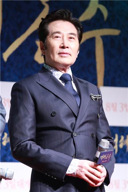 韩国电影《德惠翁主》举行VIP试映会 柳俊烈、李清娥、李贞贤等出席