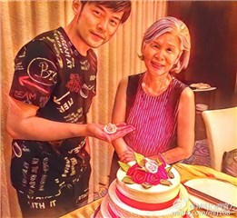 周杰伦大赞妈妈画作顺道夸自己 粉丝：是亲儿子