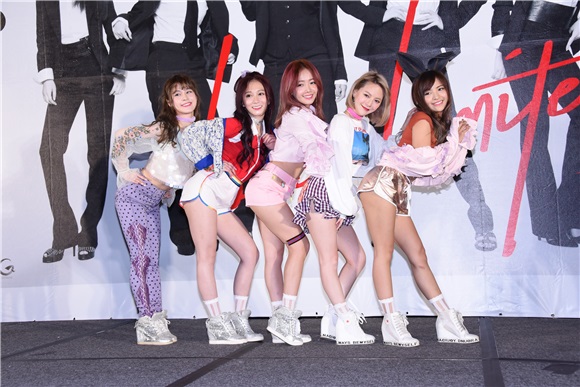 女团Twinko举办EP发片记者会